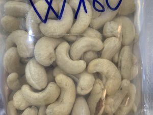 Cashew nuts WW180-Vietnam Raw Cashews
