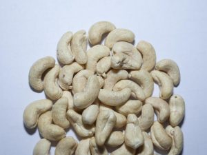 Cashew nuts WW450-Vietnam Raw Cashews